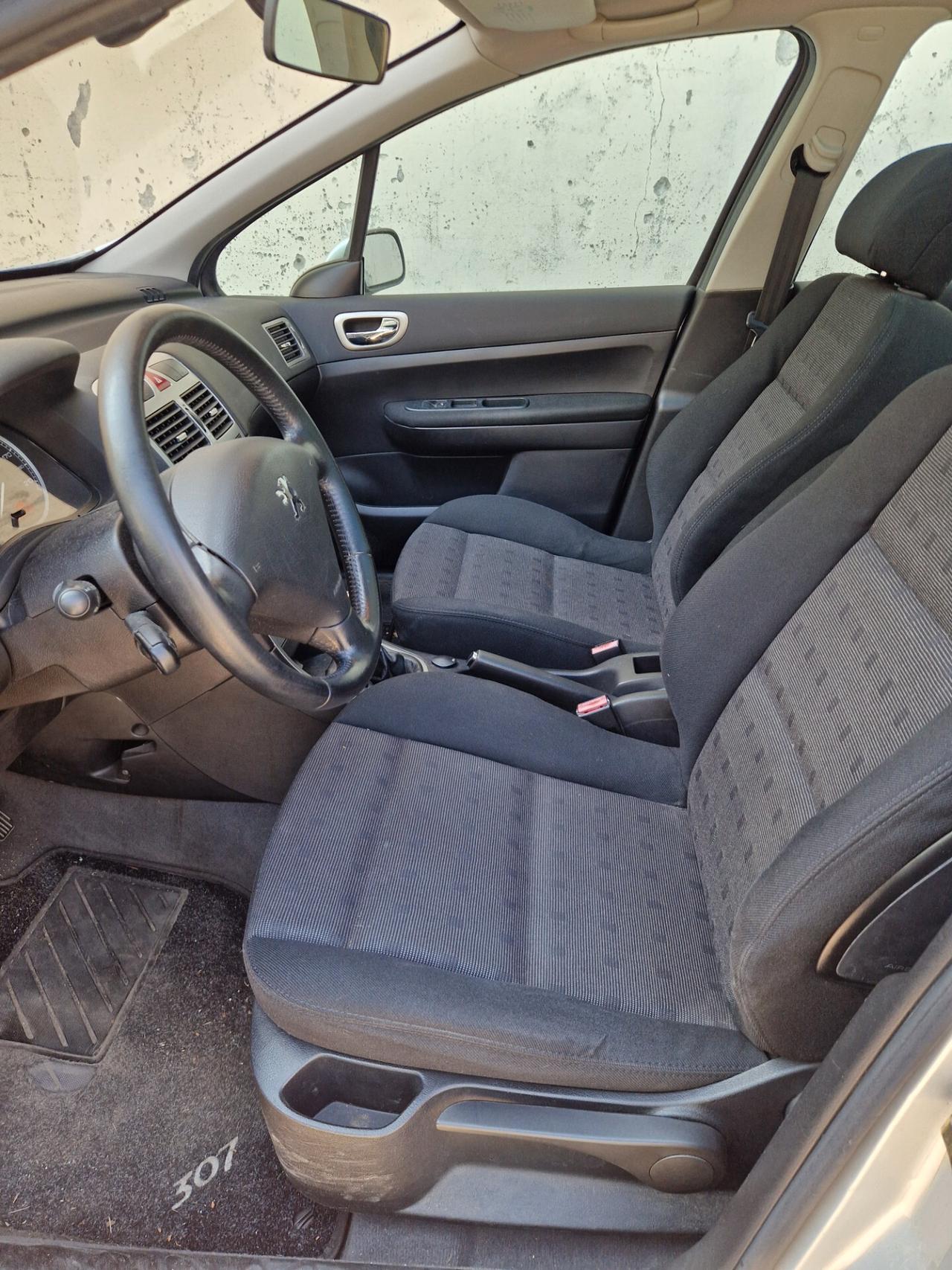 Peugeot 307 2.0 HDi SW - 7 POSTI