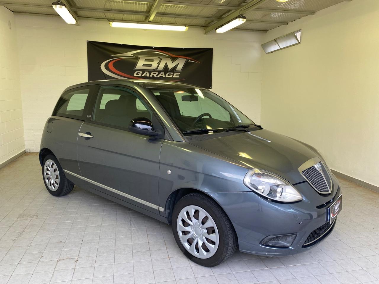 Lancia Ypsilon 1.2 69 CV Platinum