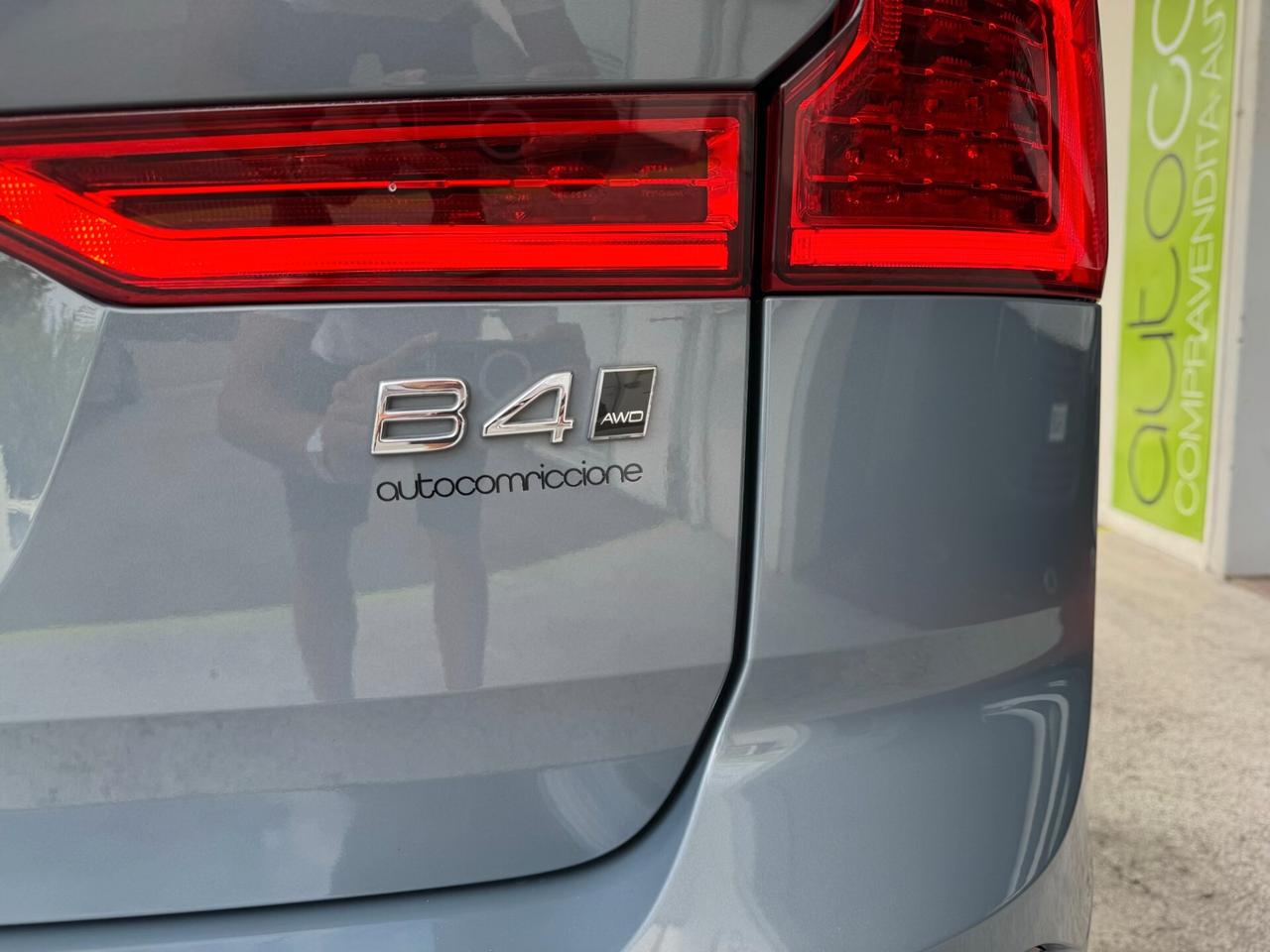 Volvo XC60 2.0b4 MomentumPro AWD GEARTRONIC GAR24M