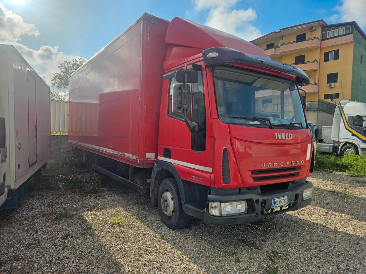 IVECO EUROCARGO 75E17 cassa e pedana