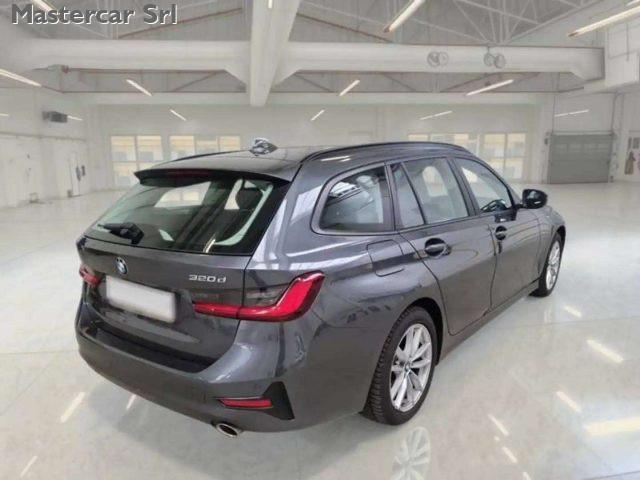 BMW 320 G21 320d Touring mhev 48V xdrive Business Advantag