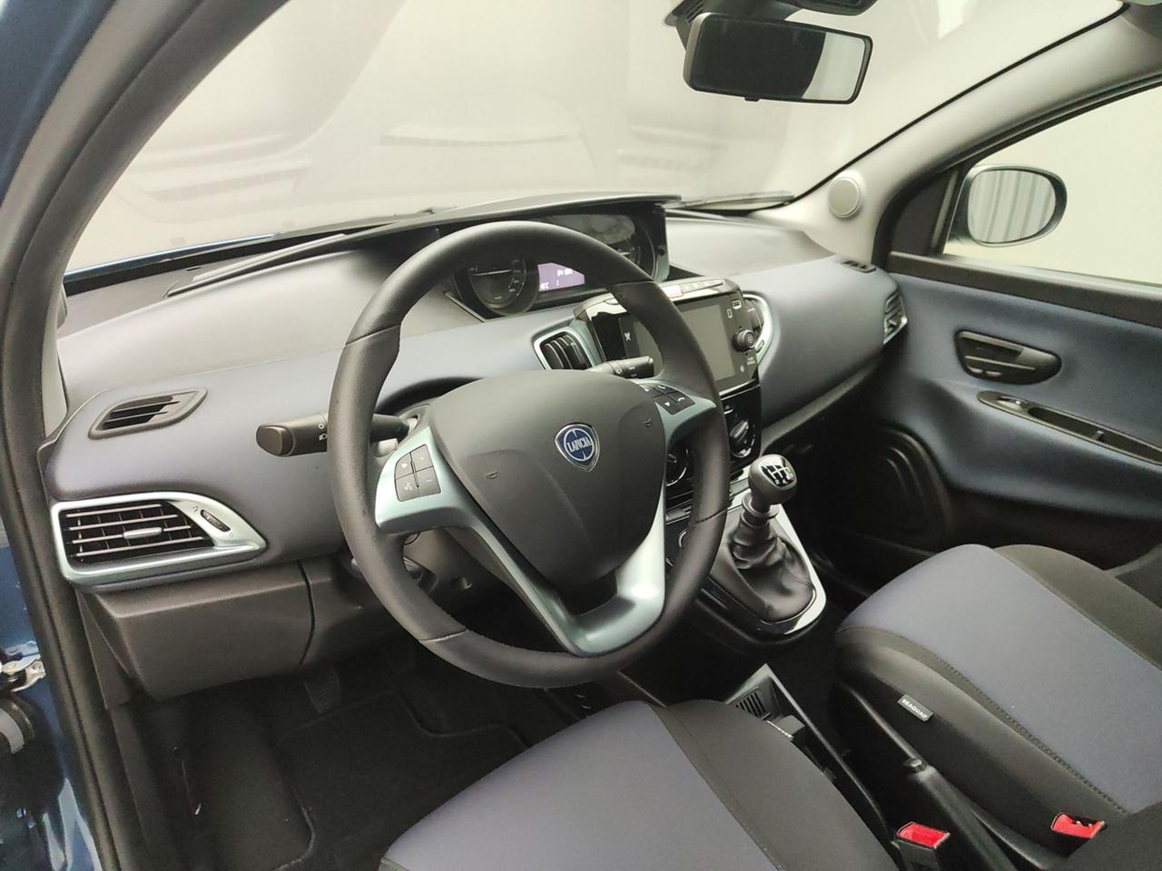 LANCIA Ypsilon III 2021 1.0 70CV HYBRID PLATINO