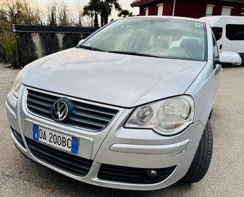 Volkswagen Polo 1.4/75CV 16V 3p. Sportline