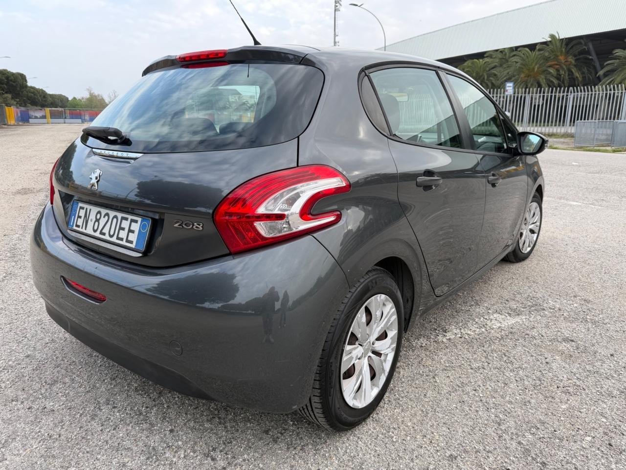 Peugeot 208 1.4 HDi 68 CV 5 porte Active