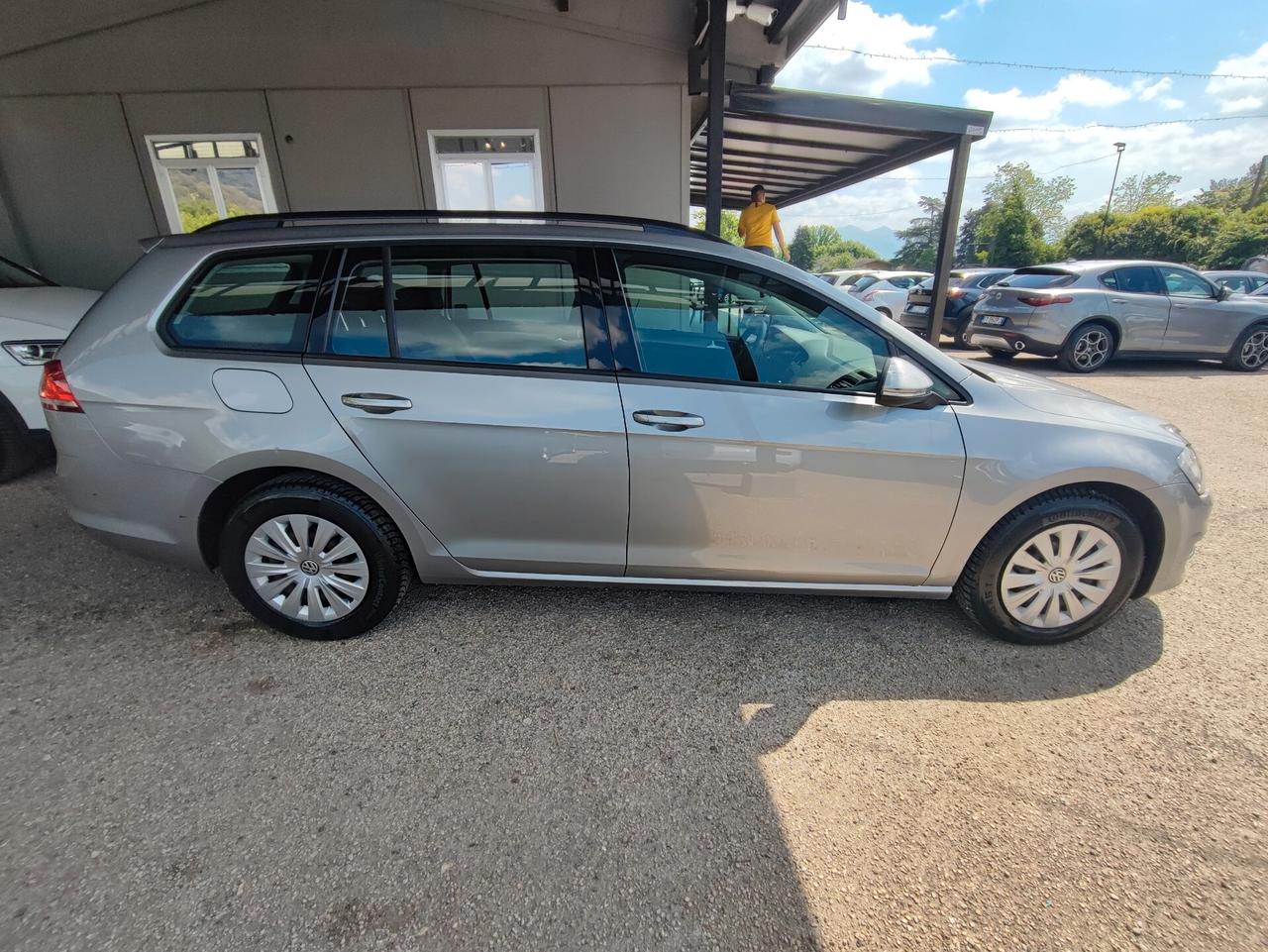 Volkswagen Golf Variant 1.6 TDI 105 CV Highline BlueMotion Technology