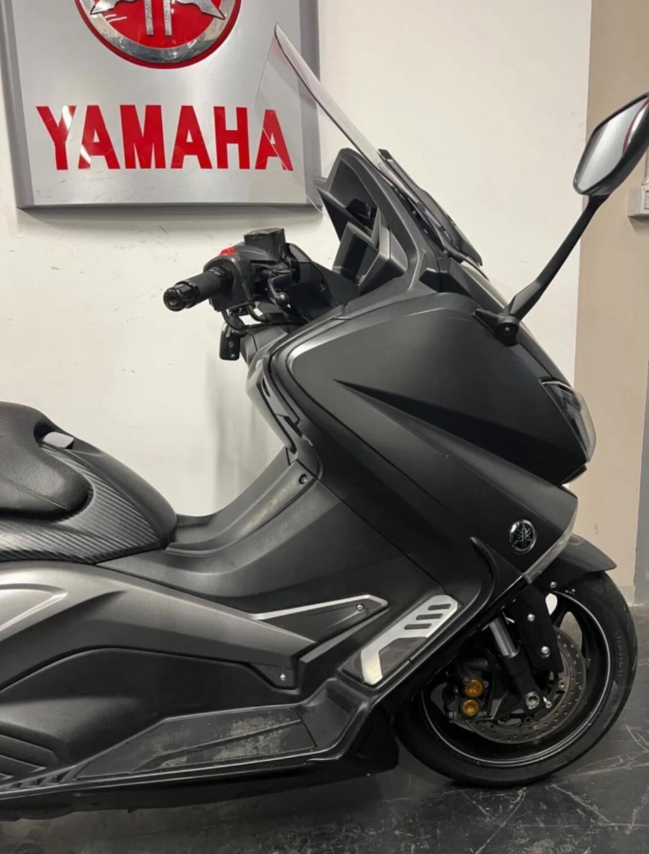 Yamaha TMAX 530