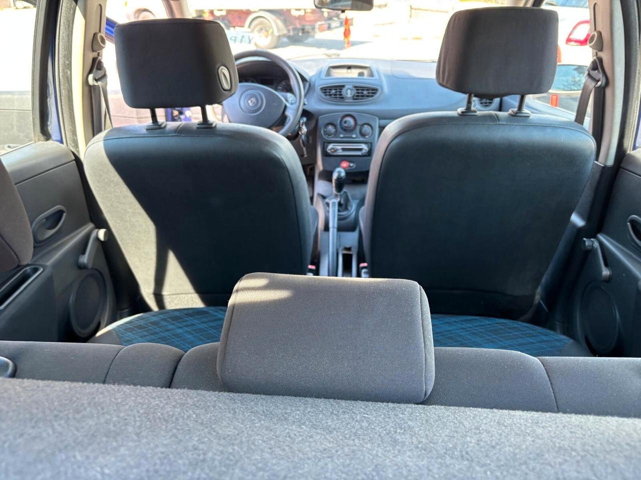 Renault Clio Storia 1.2 16V 5 porte Dynamique