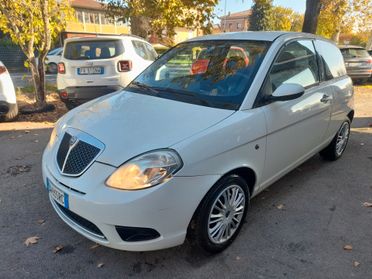 Lancia Ypsilon 1.4 Argento OK NEOPATENTATI