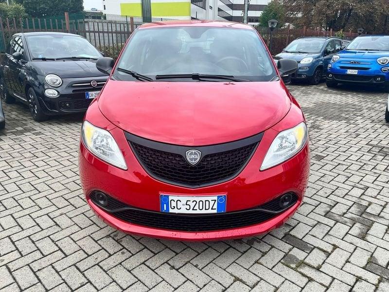 Lancia Ypsilon 1.2 69 CV 5 porte GPL Ecochic Silver