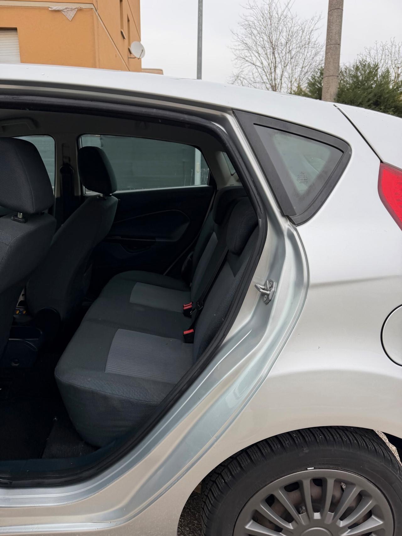 Ford Fiesta 1.4 Gpl - NEOPATENTATI - 12 MESI DI GARANZIA -