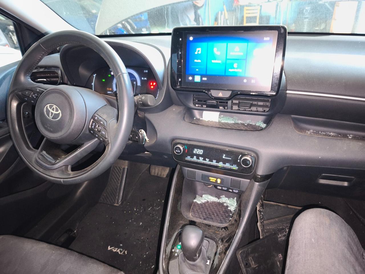 Toyota Yaris 1.5 Hybrid 5 porte Trend INCIDENTATA