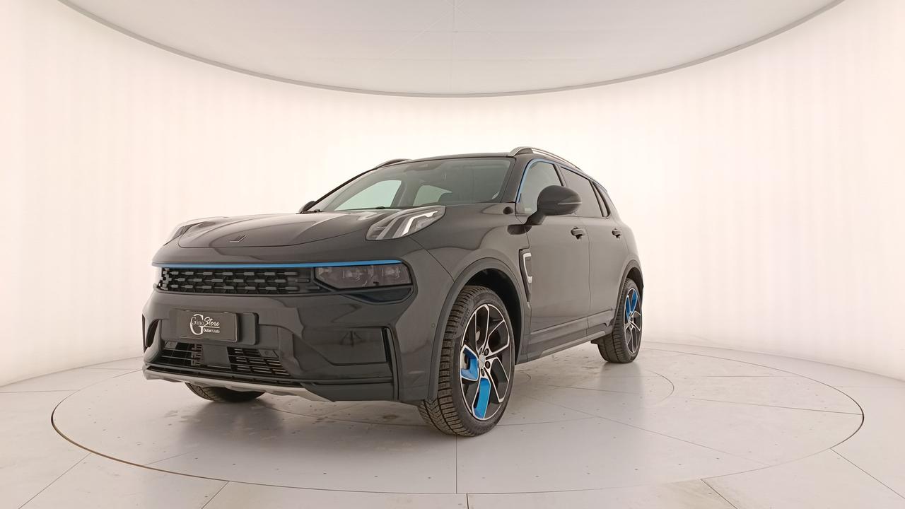 LYNK & CO 01 1.5 td phev auto