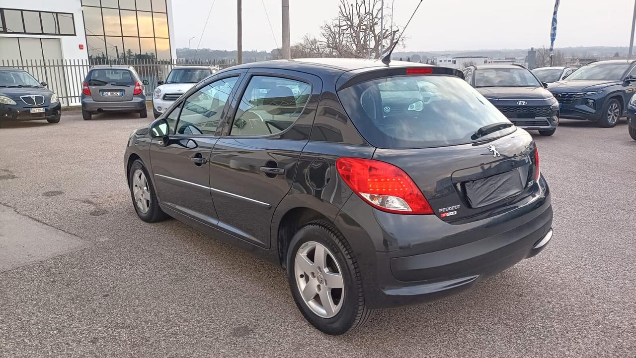 Peugeot 207 1.4 VTi 95CV 5p. Active NEOPATENTATI