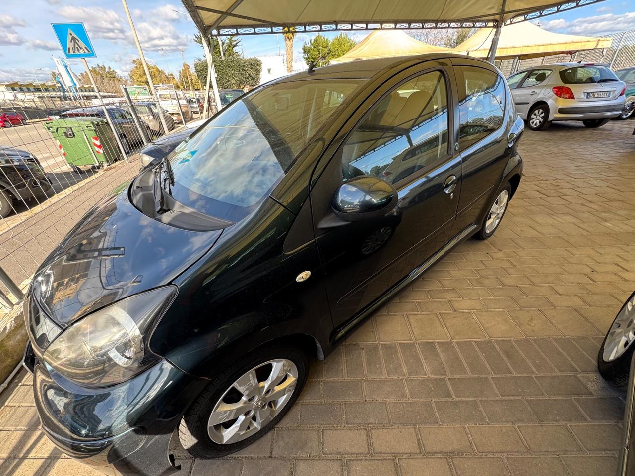 Toyota Aygo 1.0 12V VVT-i 5 porte Deep Ocean Connect