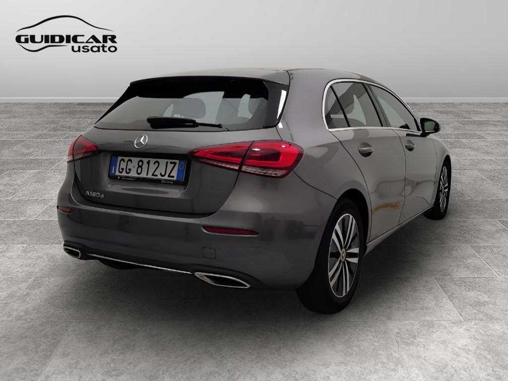 Mercedes-Benz Classe A - W177 2018 - A 180 d Sport auto