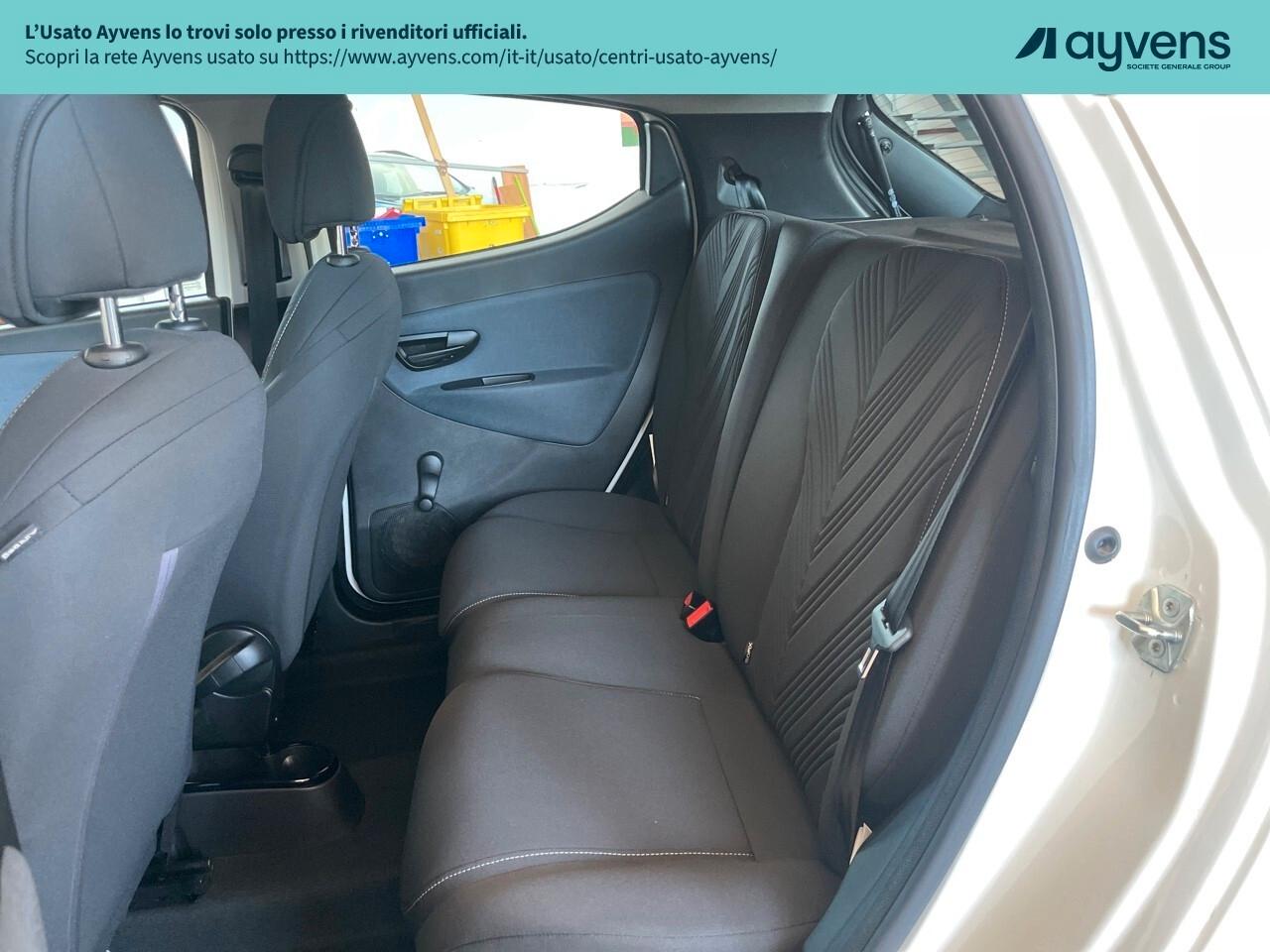 Lancia Ypsilon 1.0 FireFly 5 porte S&S Hybrid Gold