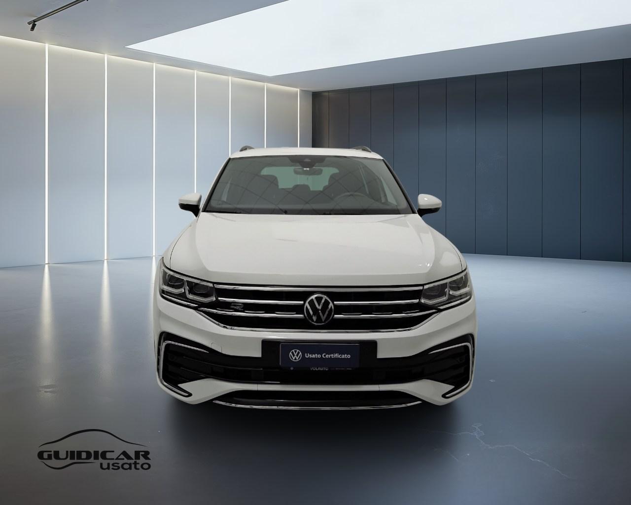 VOLKSWAGEN Tiguan II 2021 - Tiguan 1.5 tsi R-Line 150cv dsg