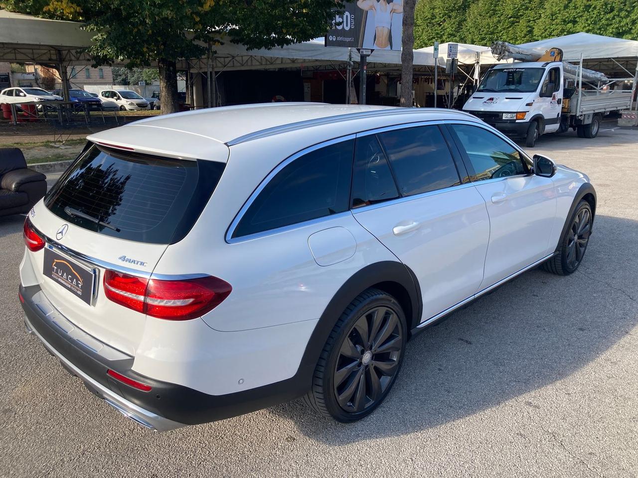 Mercedes-Benz E 220 E-Class E #6086