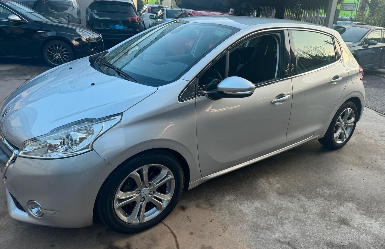 Peugeot 208 1.6 VTi 120 CV 5 porte Allure