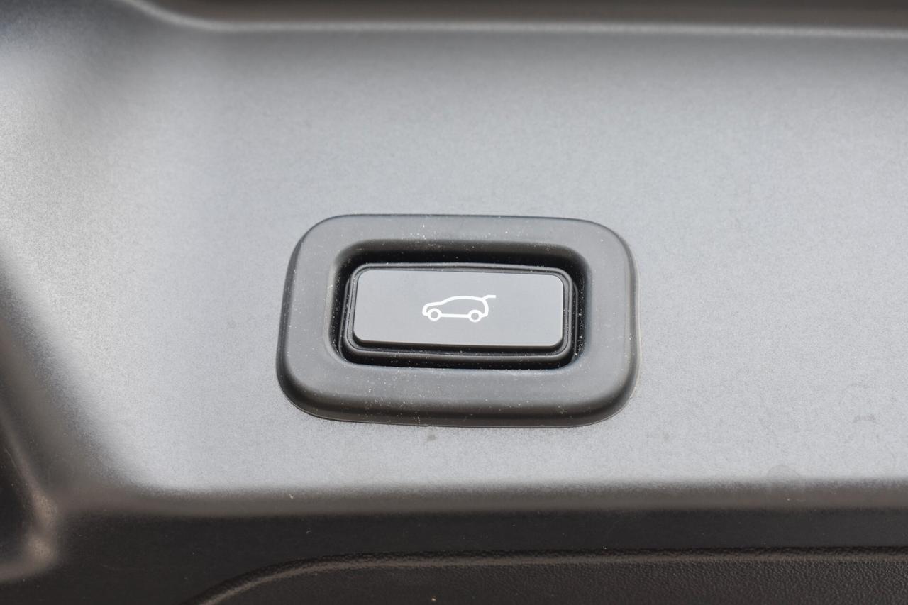 Land Rover Range Evoque 2.0D I4 180 CV AWD Auto First Edition