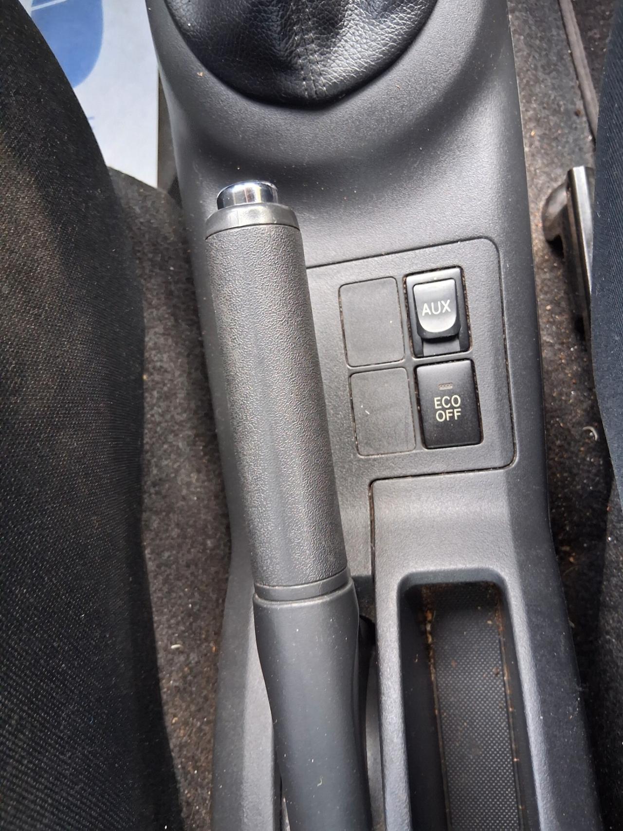 Toyota Yaris 1.0 5 porte Sol