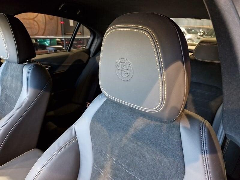 Alfa Romeo Giulia Quadrifoglio My23 2.9 V6 Bi-Turbo 520 Cv At8 Awd 100° Anniversario