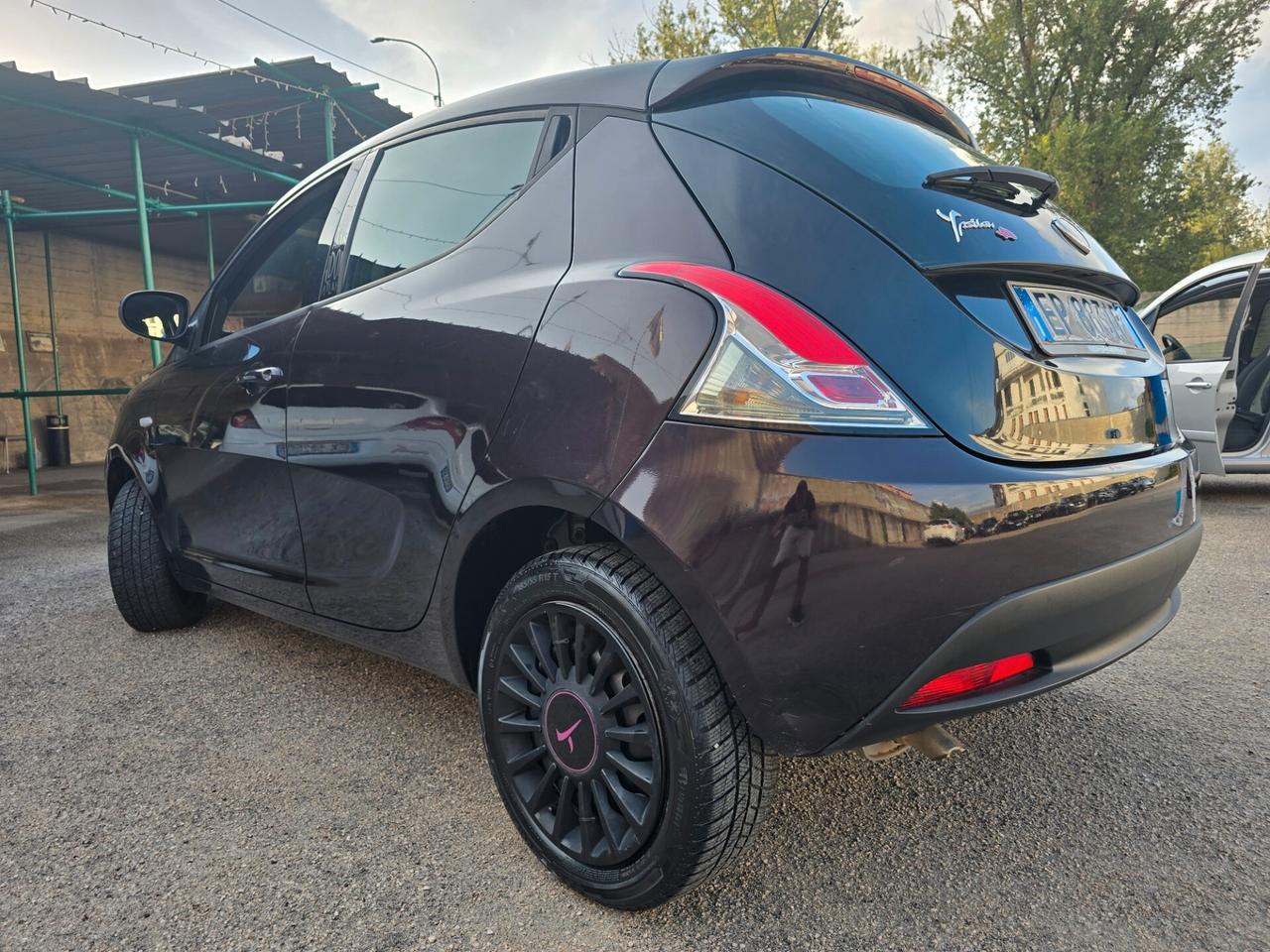 Lancia Ypsilon 1.3 MJT 95cv elefantino full bicolore 2013