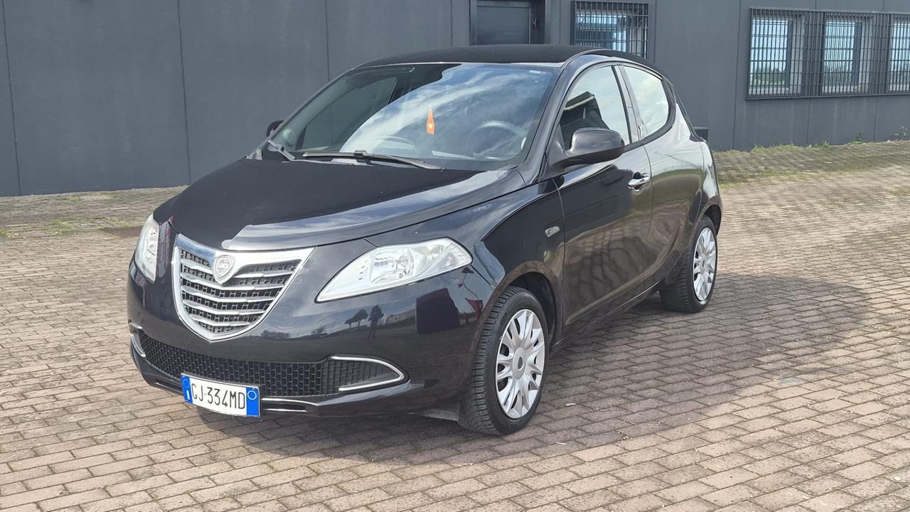 Lancia Ypsilon 1.2 69 CV 5 porte GPL Ecochic Platinum