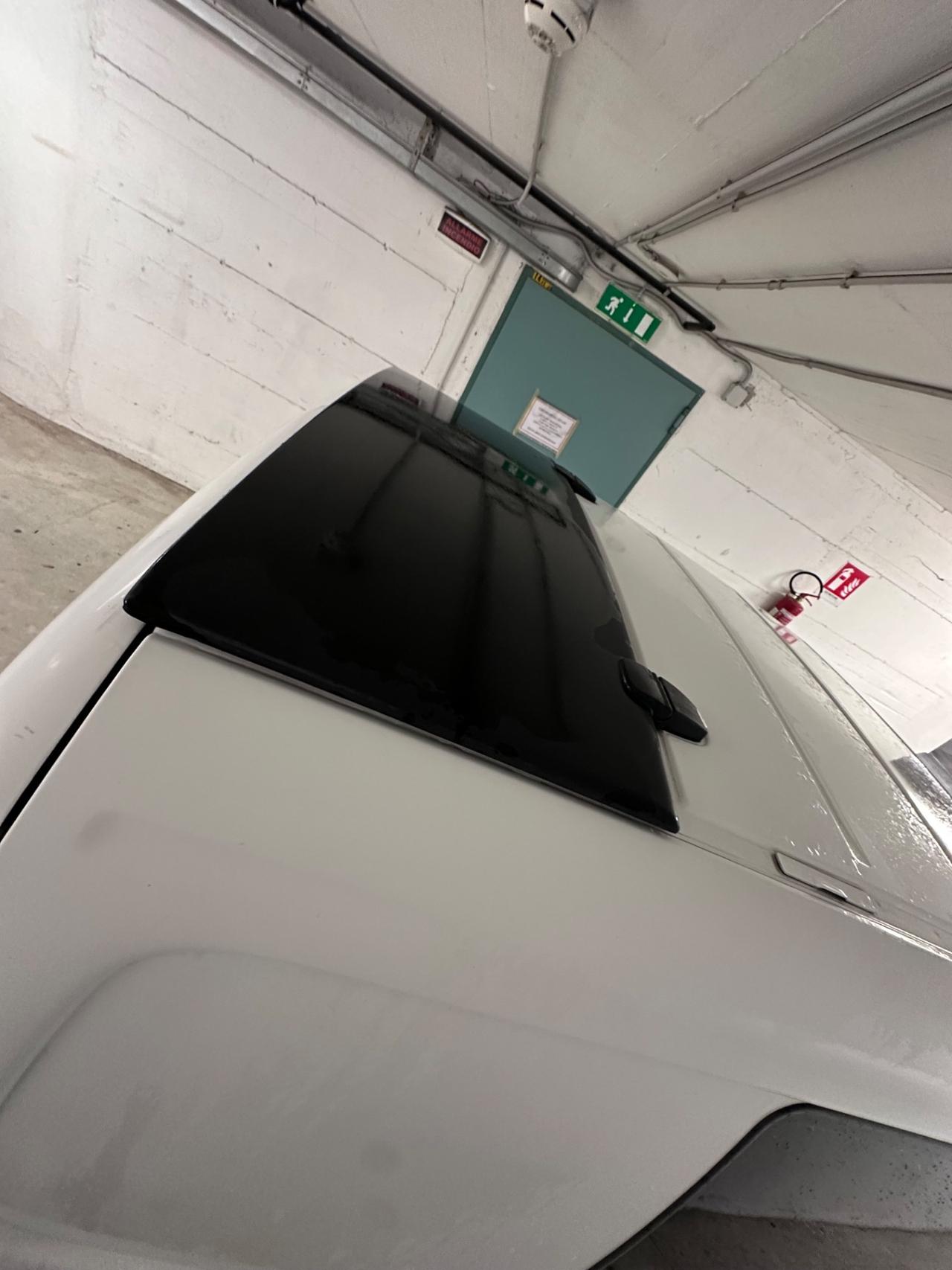 Peugeot Ranch 1.9 Diesel anno 1997 con 180.000 km Vettura utilizzata da un solo locatore, in ordine di tutto ! Furgoncino piccolo dai consumi ridotti Cabina comunicante, In aggiunta 4 cerchi gommati. Verrà consegnata con tagliando preconsegna Si valut