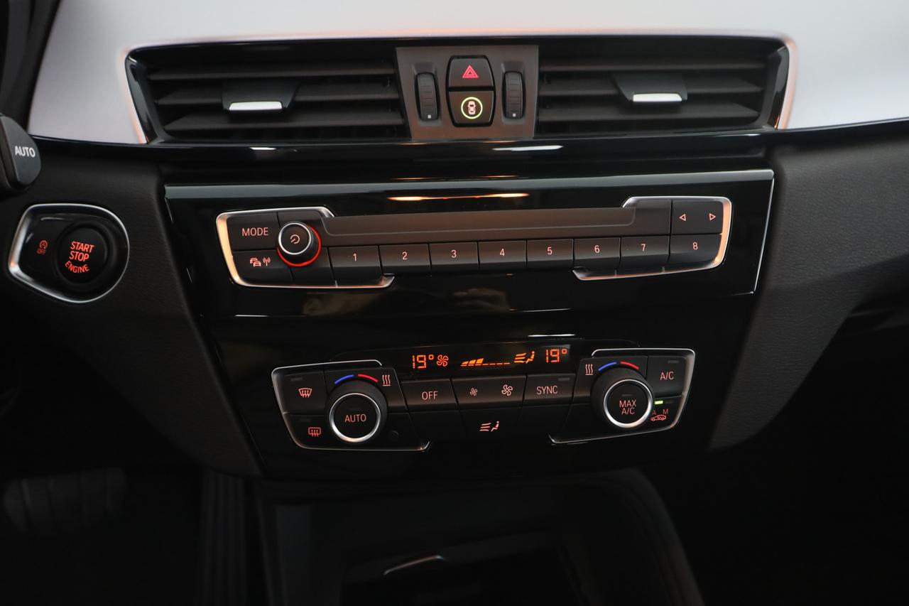 BMW X1 (F48) X1 sDrive18d ADVANTAGE
