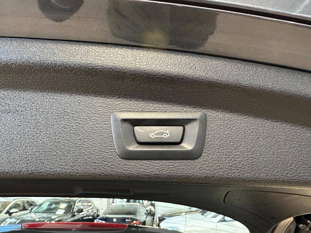 BMW X2 xdrive20d Advantage - LED - 19"- Navi