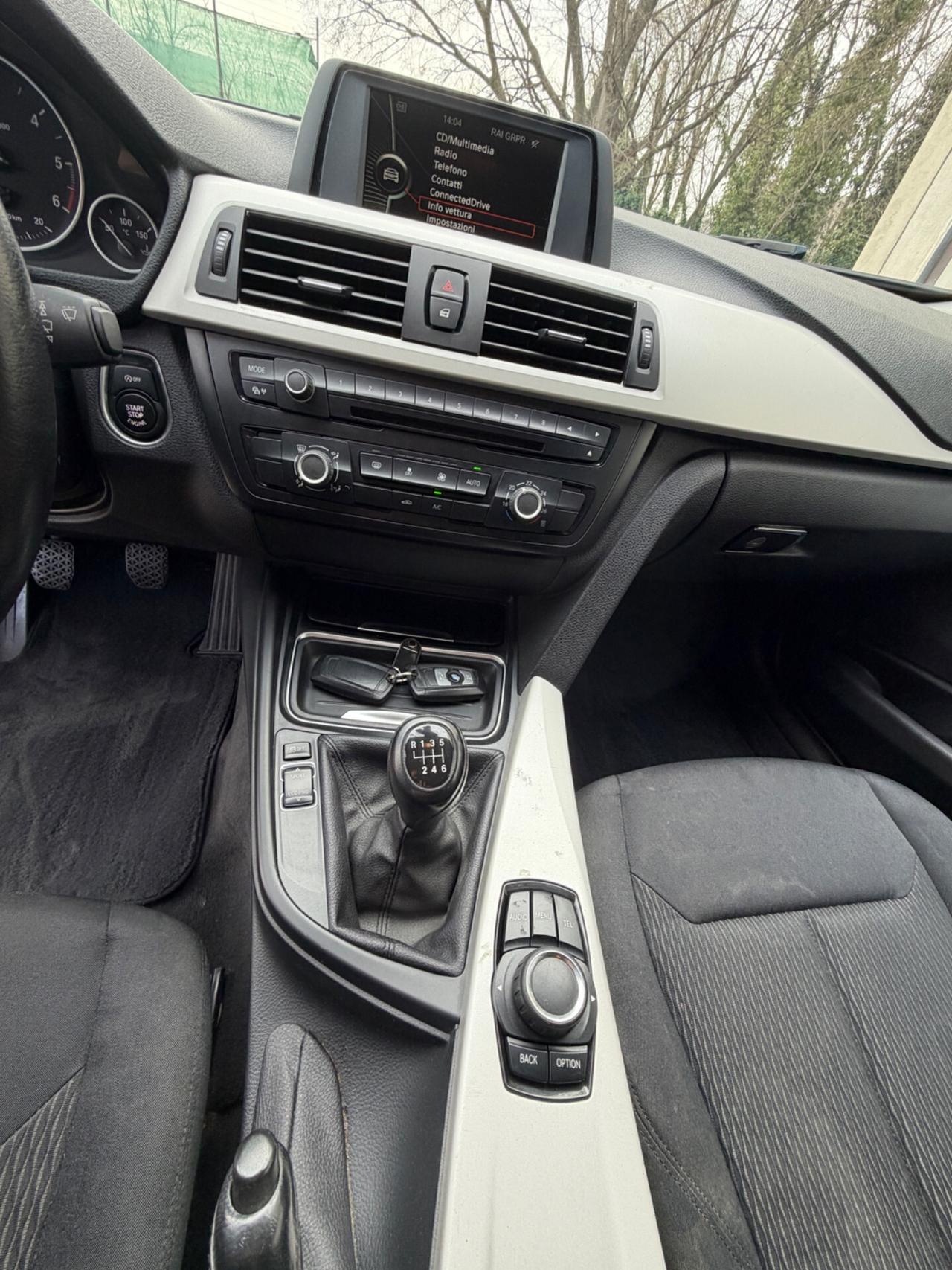 Bmw 320 320d xDrive Touring Luxury