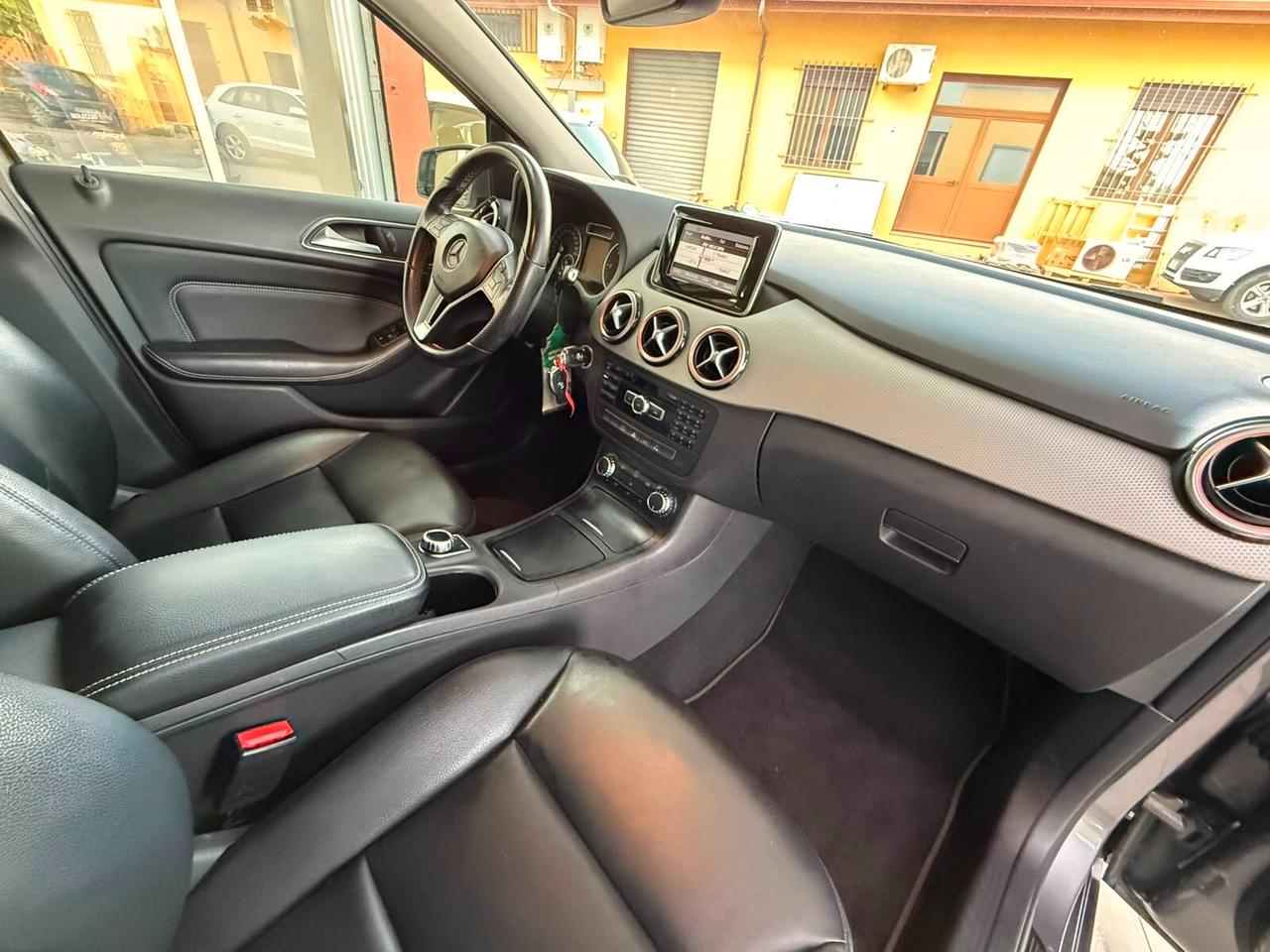Mercedes-benz B 200 CDI BlueEFFICIENCY Premium