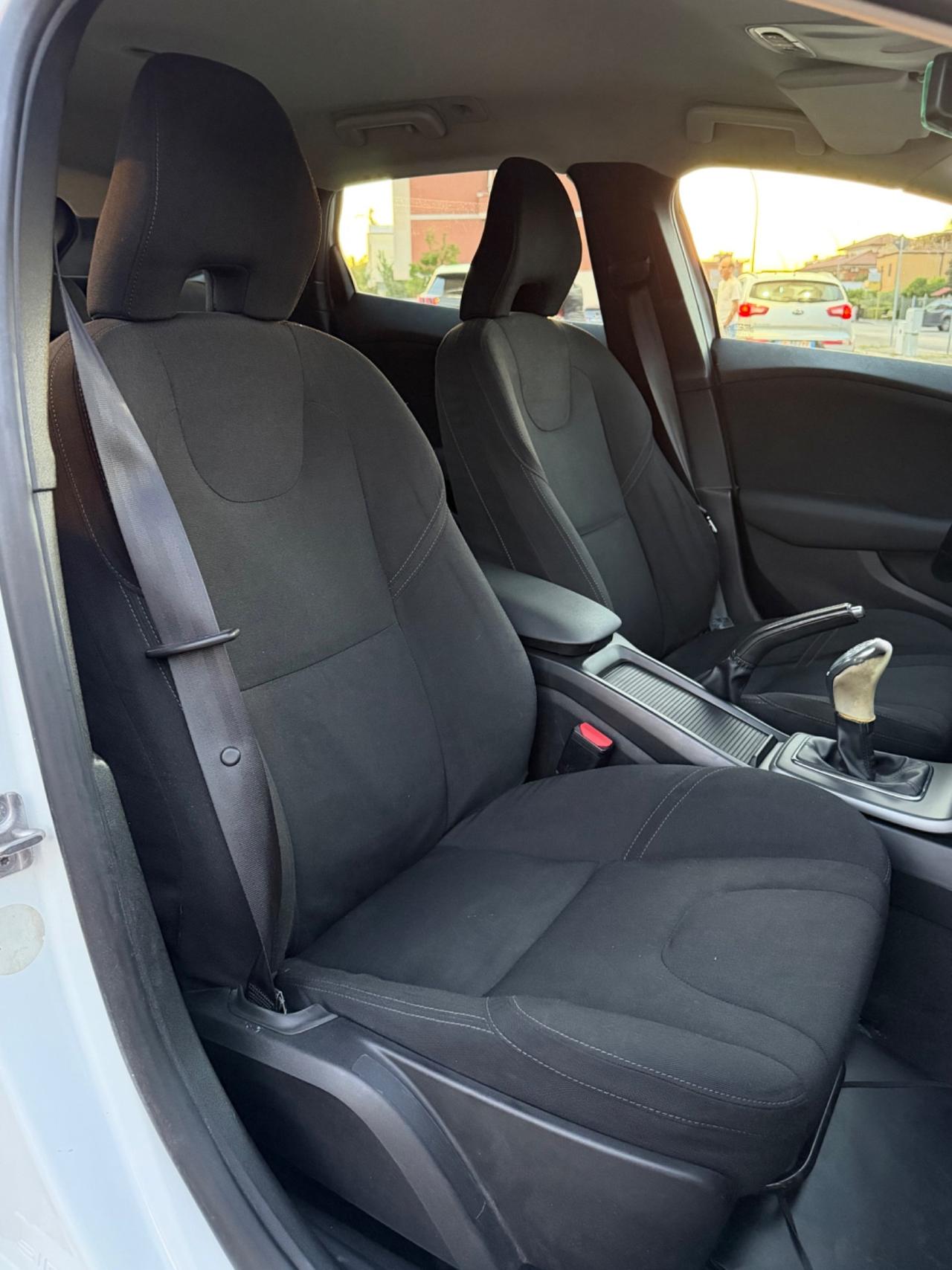 Volvo V40 D2 1.6