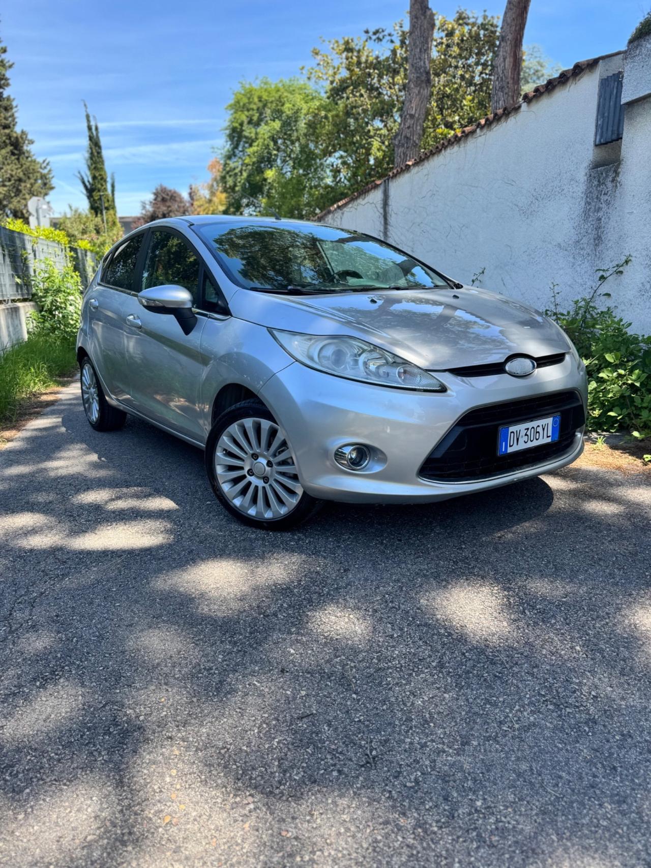 Ford Fiesta 1.4 5 porte Bz.- GPL Titanium