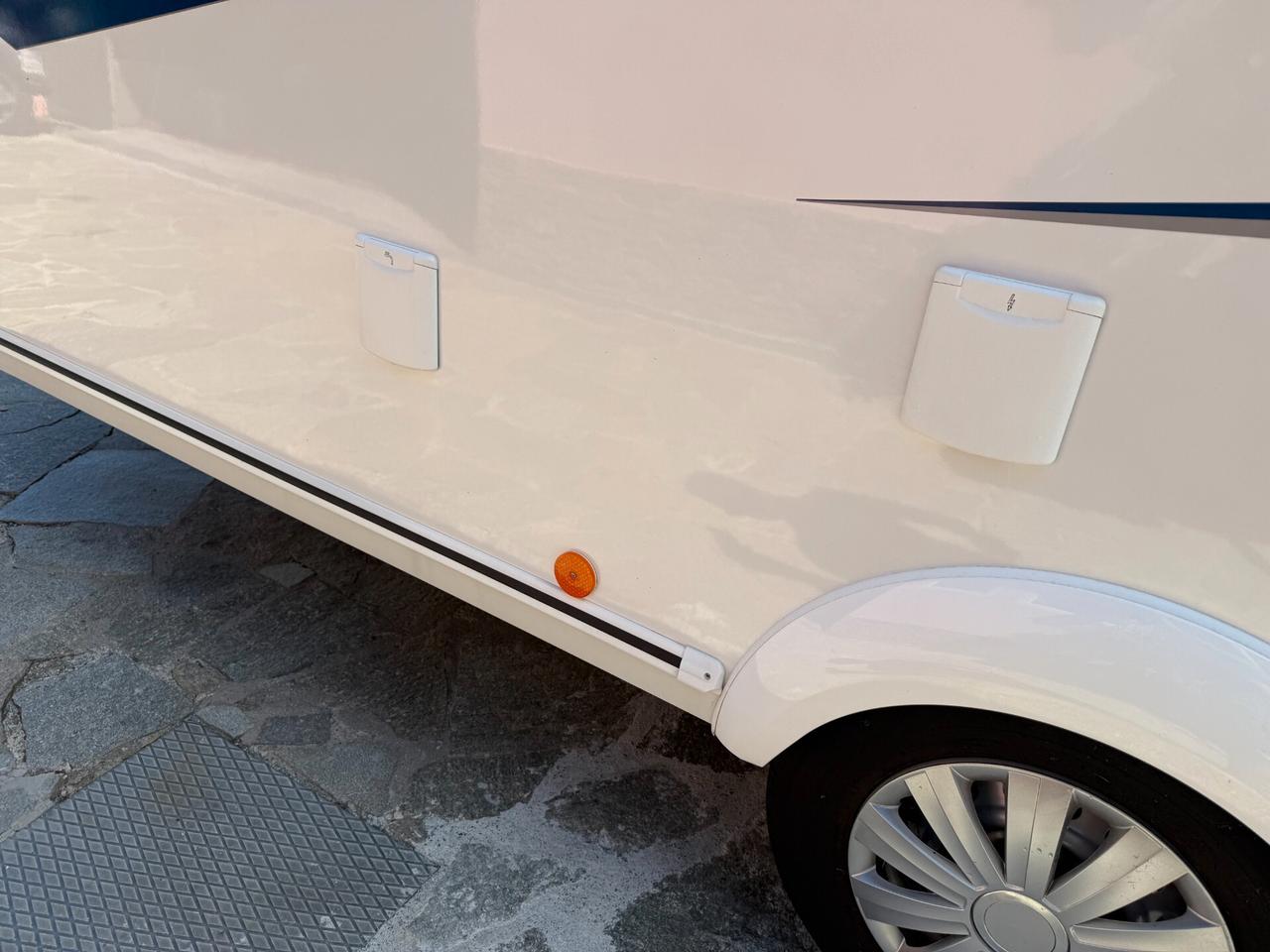 Caravelair ALBA STYLE 390 PACK SHOWER
