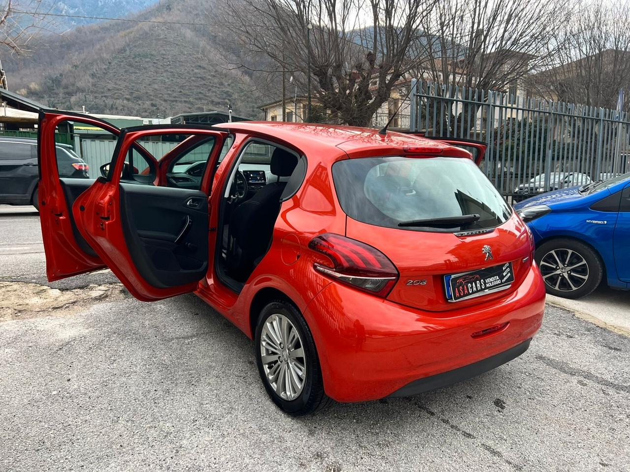 Peugeot 208 PureTech 82 5 porte Allure