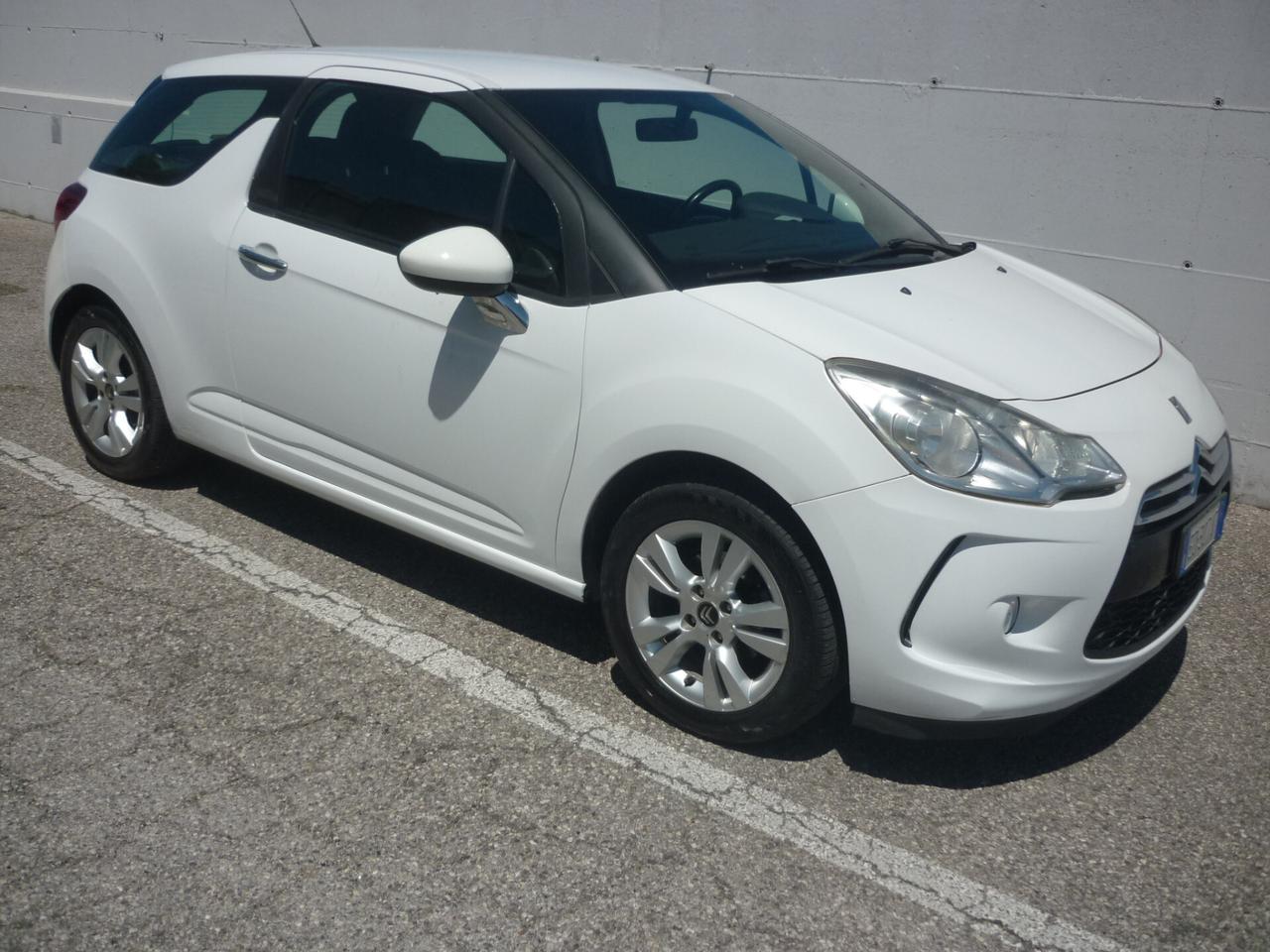 DS 3 1.4 VTi 95 Chic Km 86.00