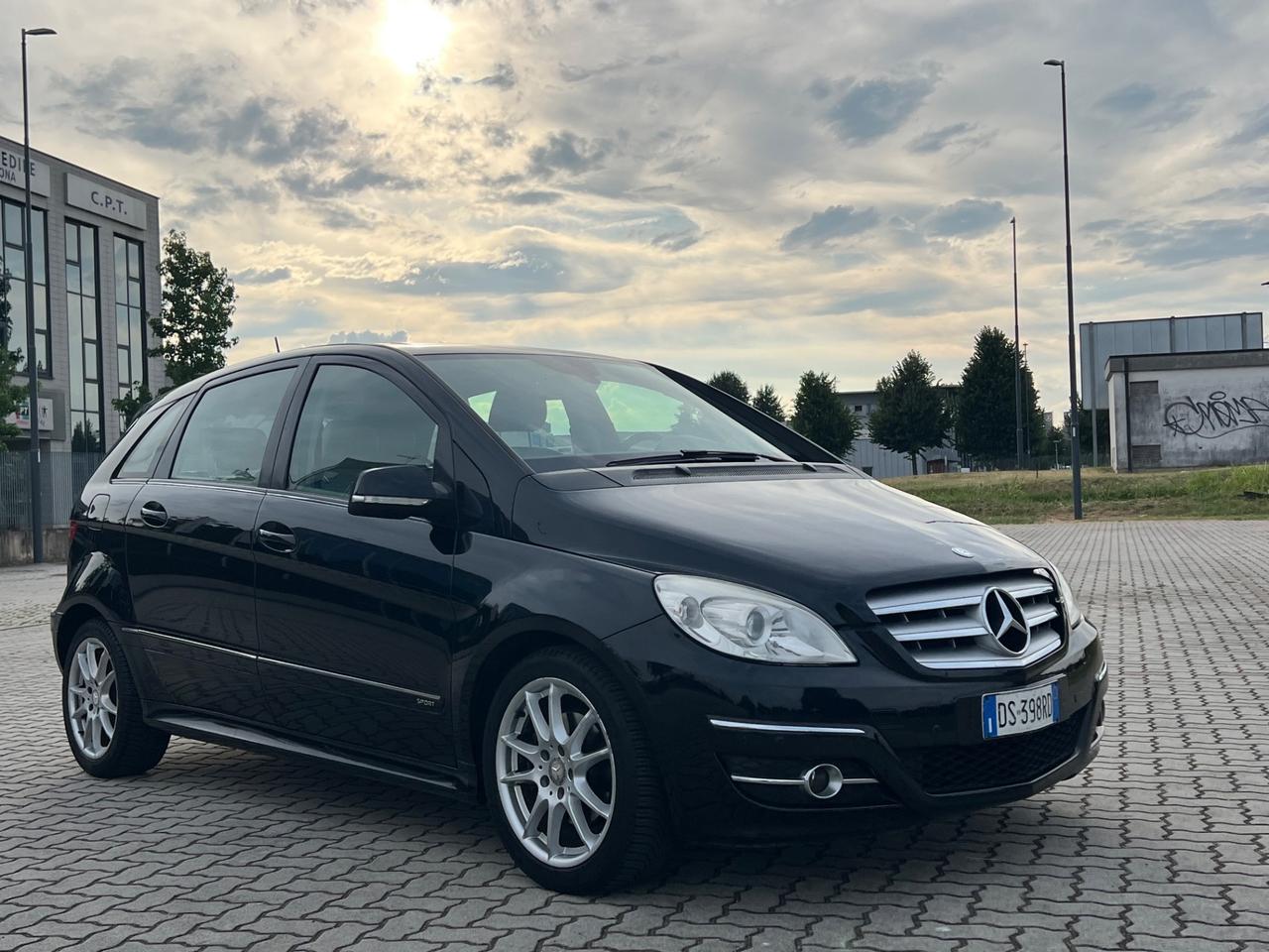 Mercedes-benz B 200 Turbo Sport
