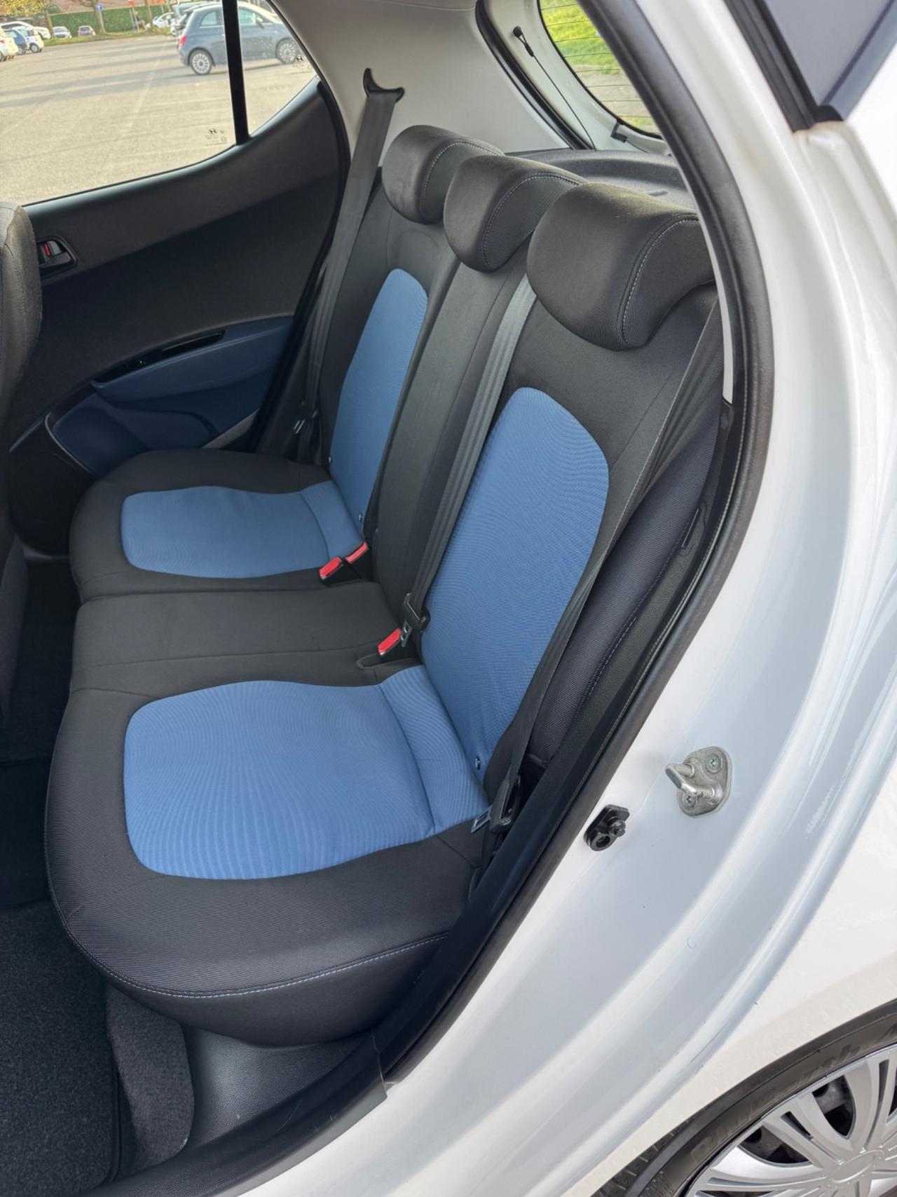 Hyundai i10 manutenzione completa idonea ai neopatentati