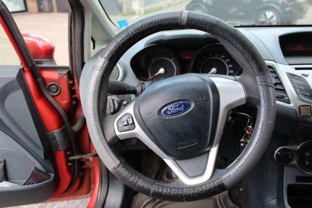 FORD Fiesta + 1.4 TDCi 68CV 3 porte U. Proprietario Neopat.