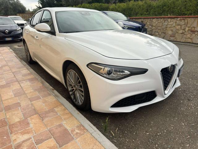 Alfa Romeo Giulia Giulia 2.2 t Business 160cv auto my19