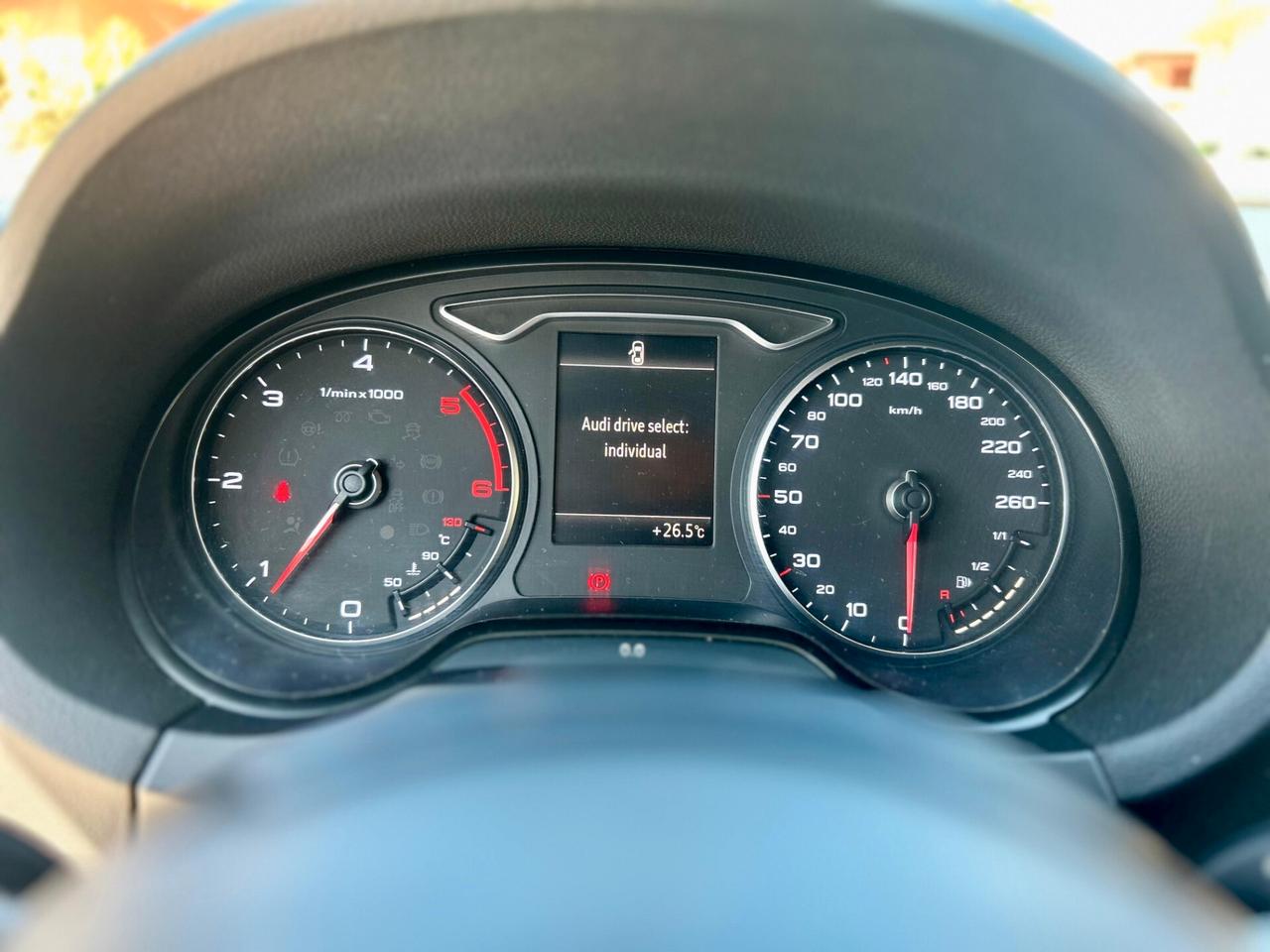 Audi A3 sedan SPB 1.6 TDI clean diesel Ambition