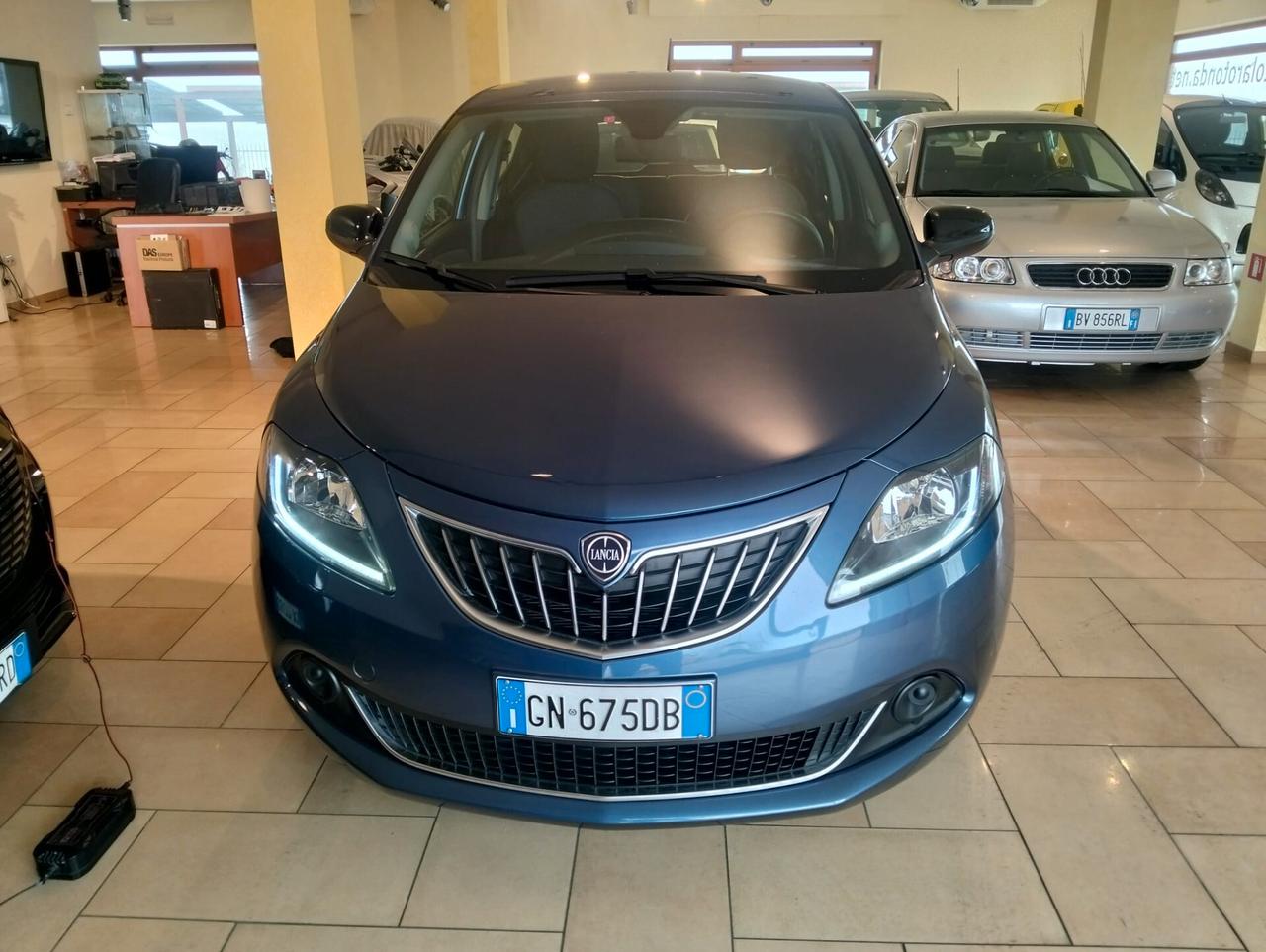 Lancia Ypsilon 1.0 FireFly 5 porte S&S Hybrid Silver Plus
