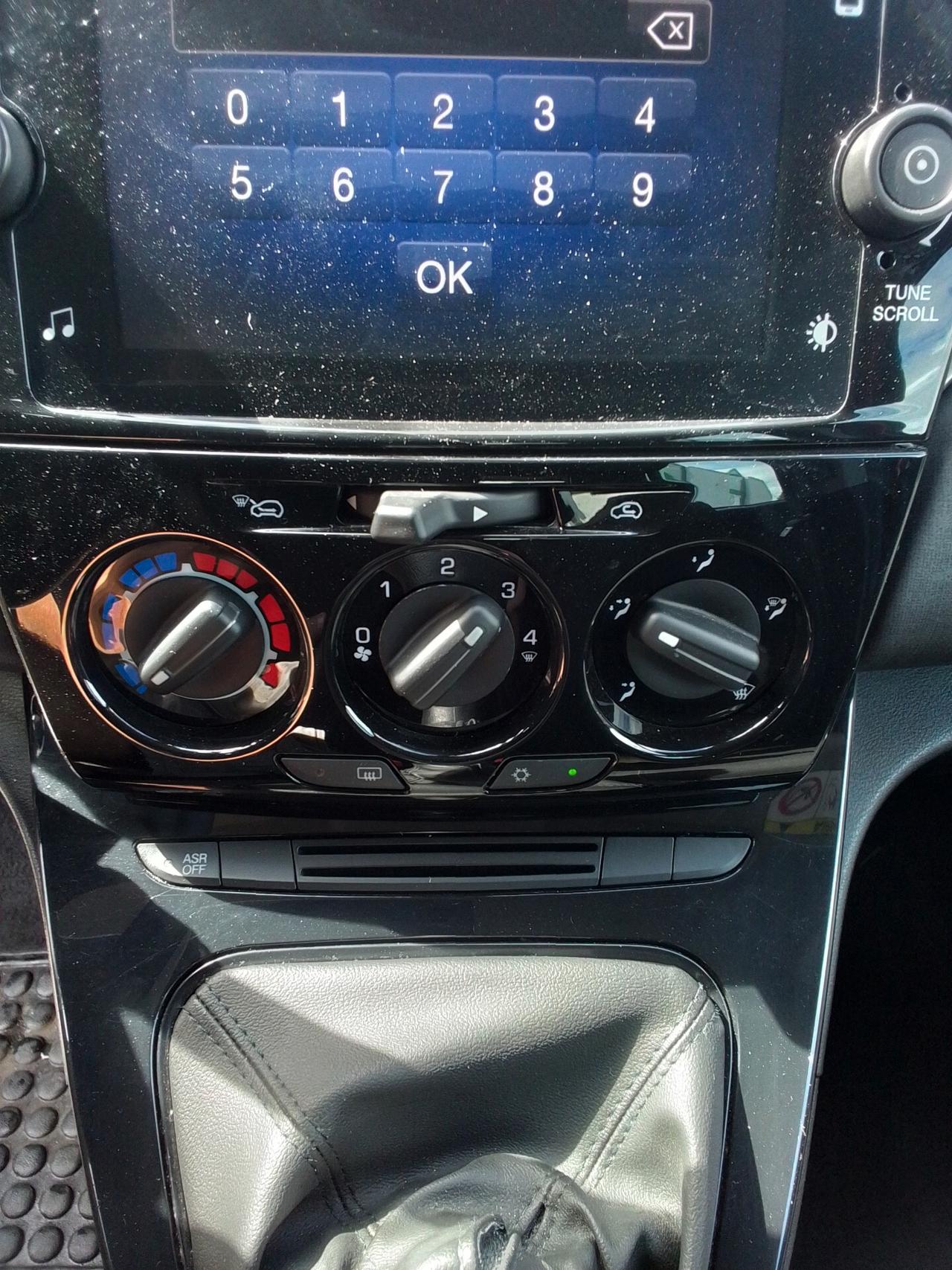 Lancia Ypsilon 1.0 FireFly 5 porte S&S Hybrid Ecochic Gold