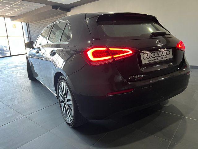 MERCEDES-BENZ A 180 d Automatic Premium ( schermo grande )