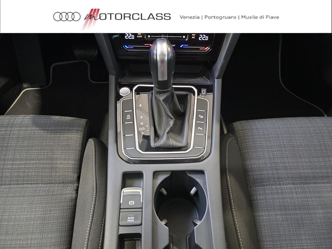 Volkswagen Passat variant 2.0 tdi scr evo 150cv executive dsg