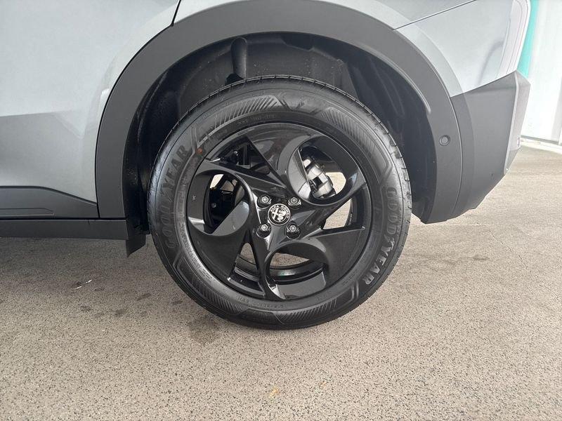 Alfa Romeo Junior 1.2 145CV Hybrid eDCT6 ibrida