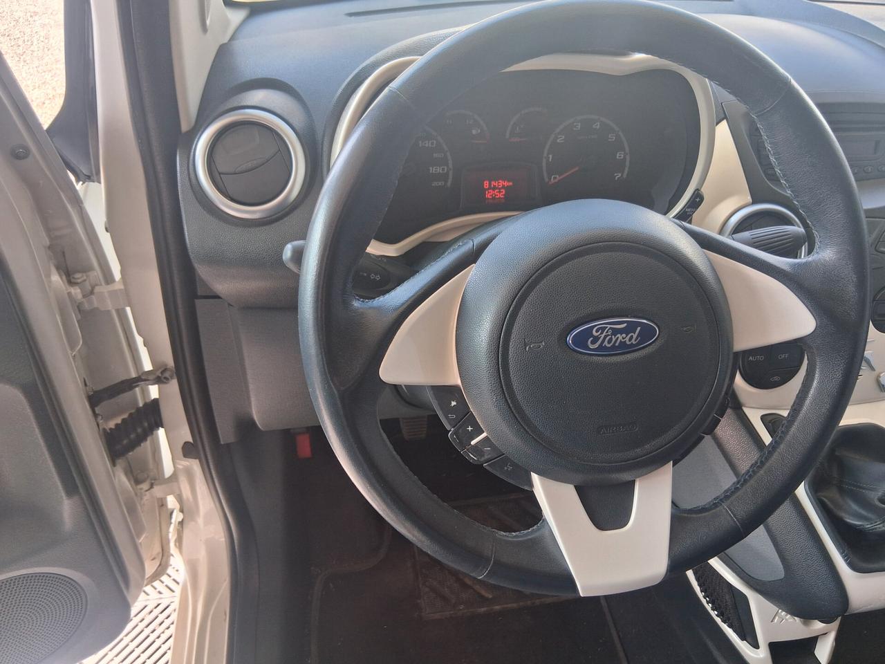 Ford Ka Ka+ 1.2 8V 69CV Titanium