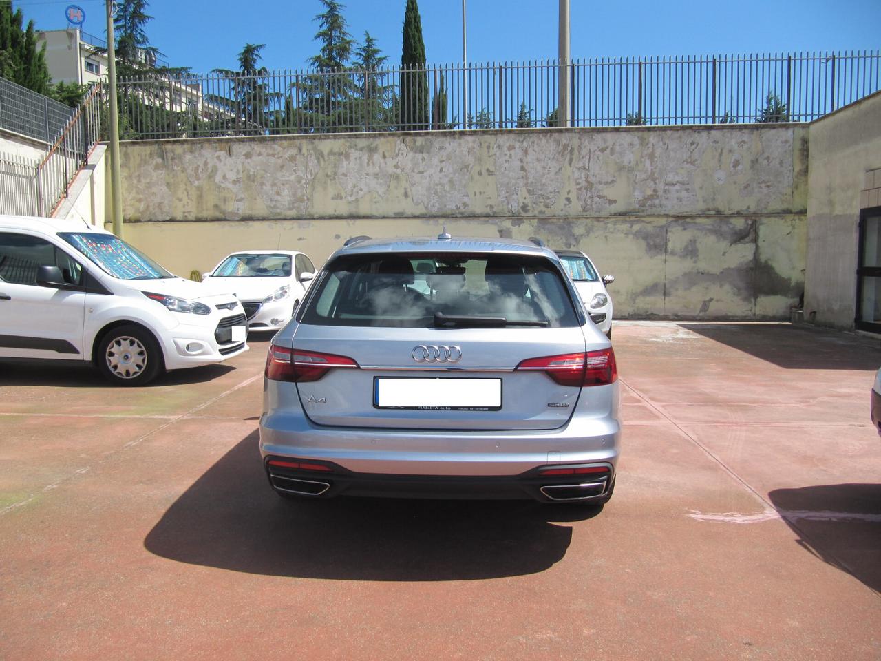 Audi A4 Avant 40 TDI quattro S tronic Business - automatico